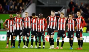 Second Half: Missed Opportunities and Heroic Defending